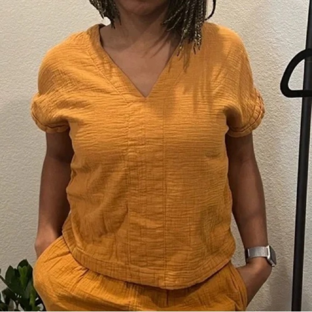 Universal Thread Burnt Orange Flutter Sleeve Cottage Crop Top